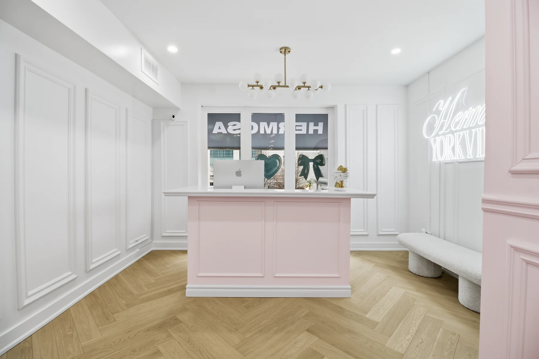 Hermosa · Reception