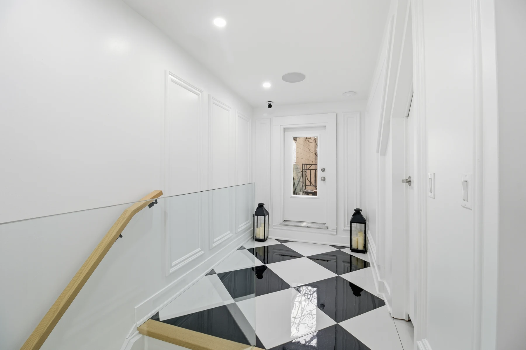 Hermosa · Interior details