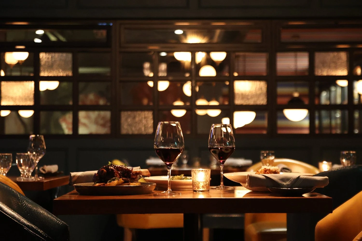 Locale · Food, cocktails & dining
