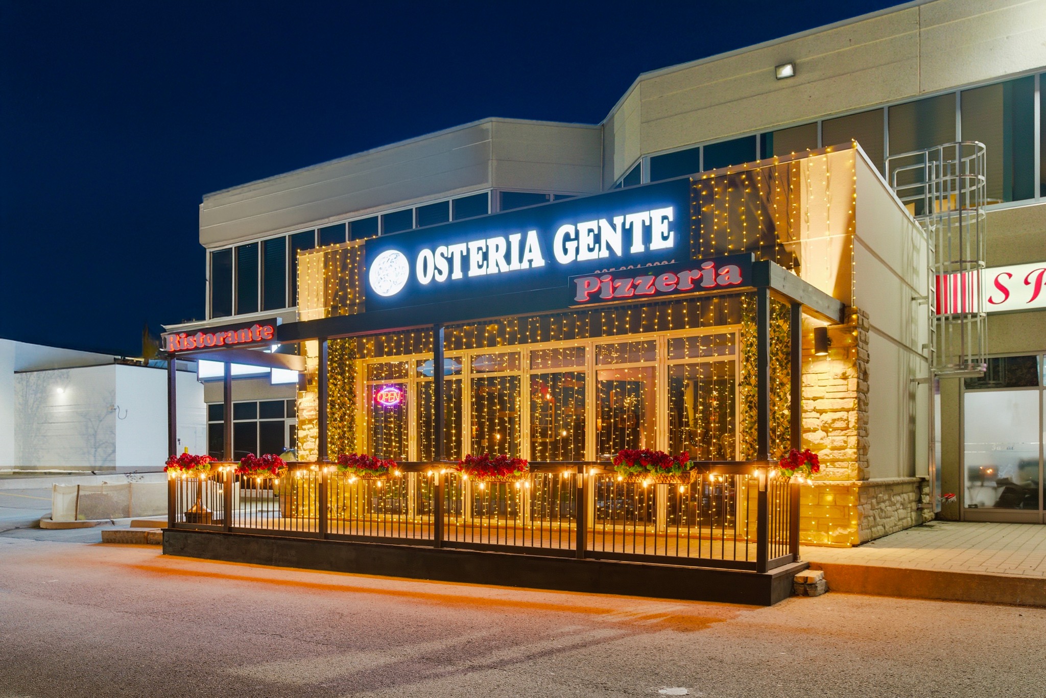 Osteria Gente — The restaurant at dusk