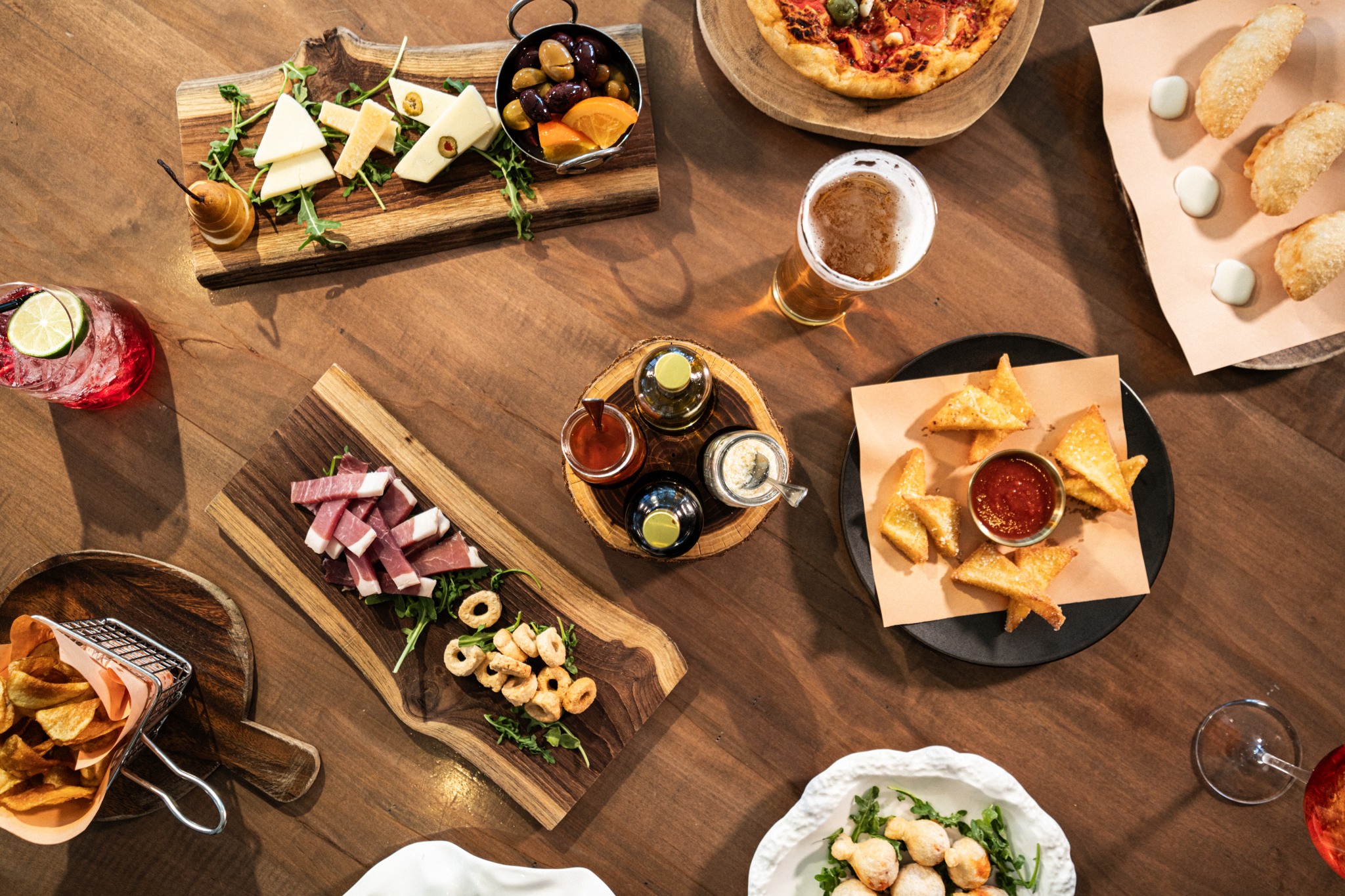Osteria Gente — Around the table