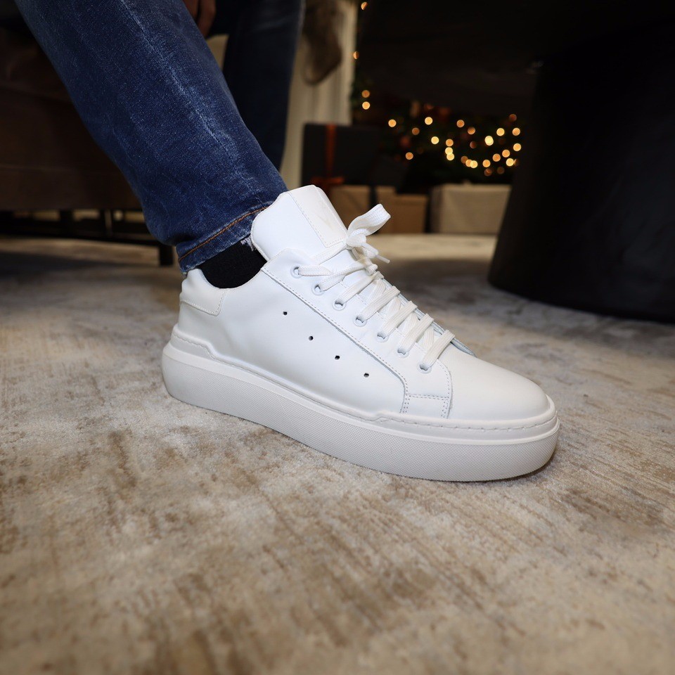 The foundation to any great look. #classic