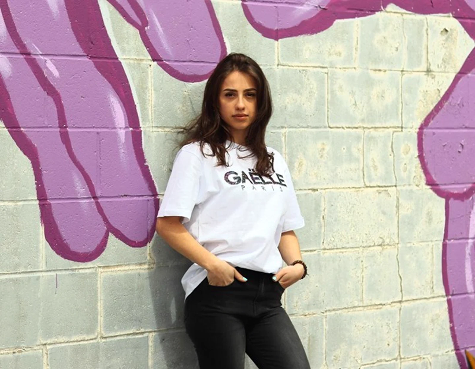 New collection of light and airy @gaelle_paris tees available for curbside pick up and online order!

#gaelleparis #springfashion #springclo