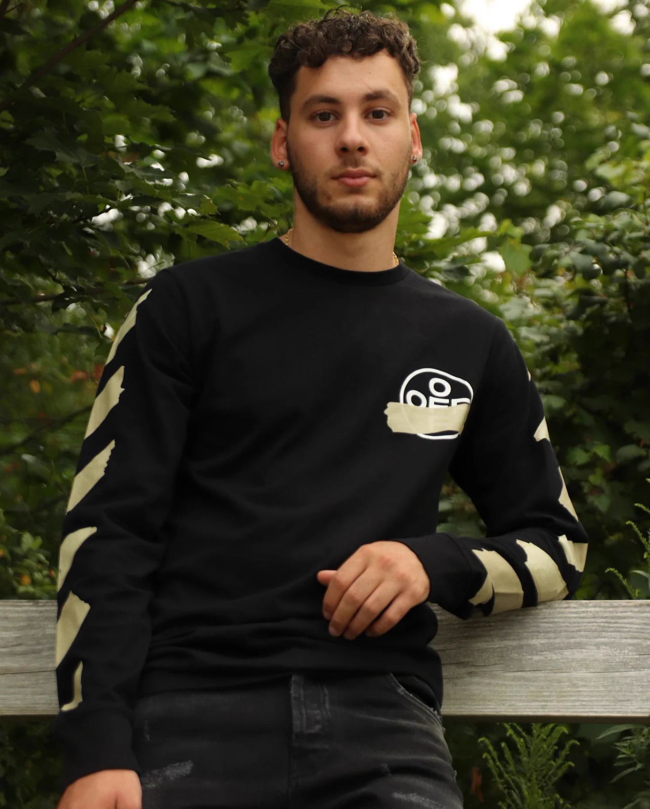 Long sleeve season is approaching. Find the collection of comfortable @off____white shirts in store.