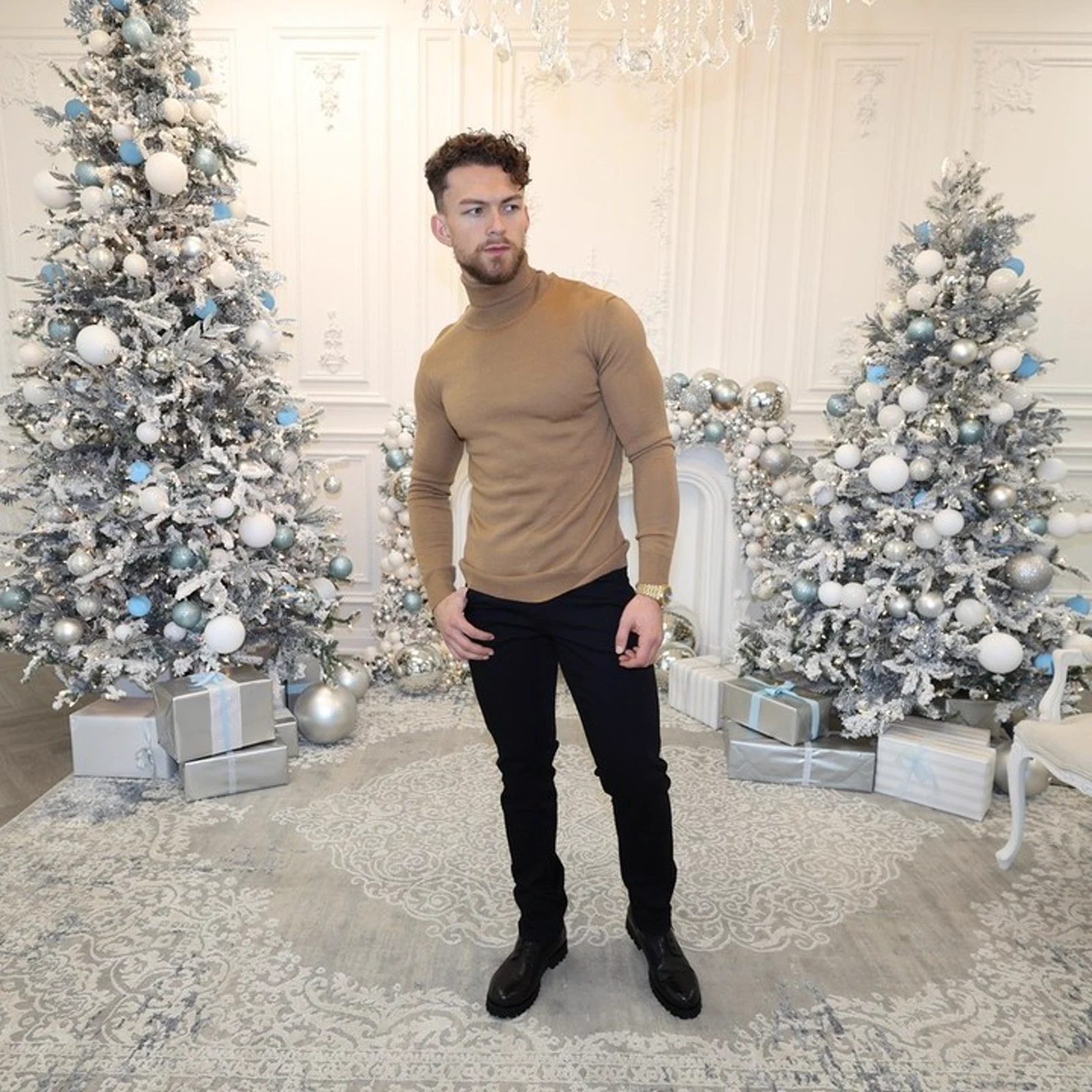 All new turtlenecks from @imbrianofficial made it just in time for the holidays.