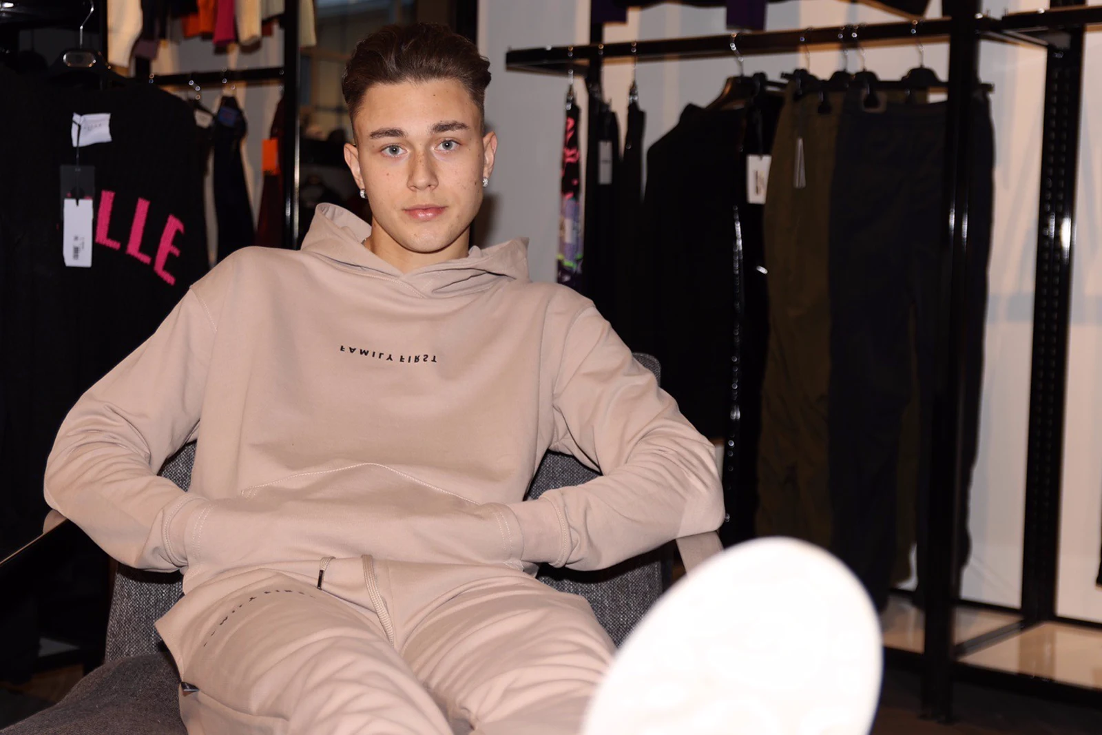 Forever living in new @familyfirstmilano loungewear.