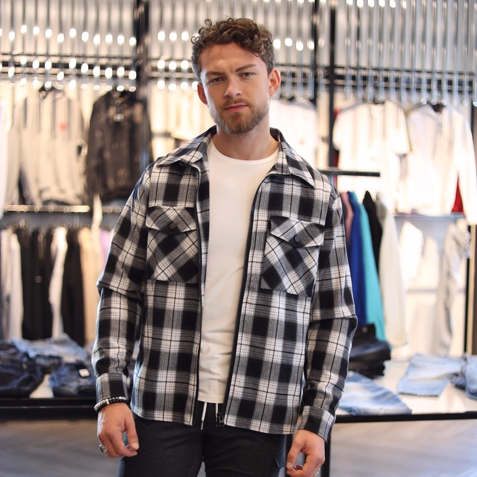 Plaid jackets are in!🍁 🍃
