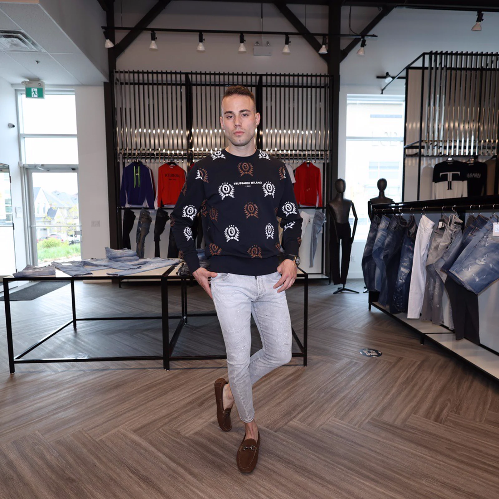 Prepping for sweater season is much easier when it's from @trussardi.