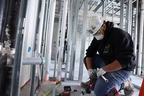 “Hard labor keeps the wrinkles out of the mind and spirit.” — Helena Rubinstein

#multiwidemechanical #gtaconstruction #torontoconstruction 