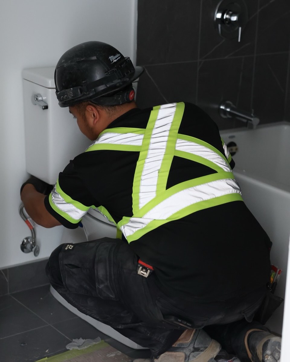 Getting the plumbing up and running ✅

#torontoconstruction #multiwidemechanical #gtaconstruction #heating #nobutoronto