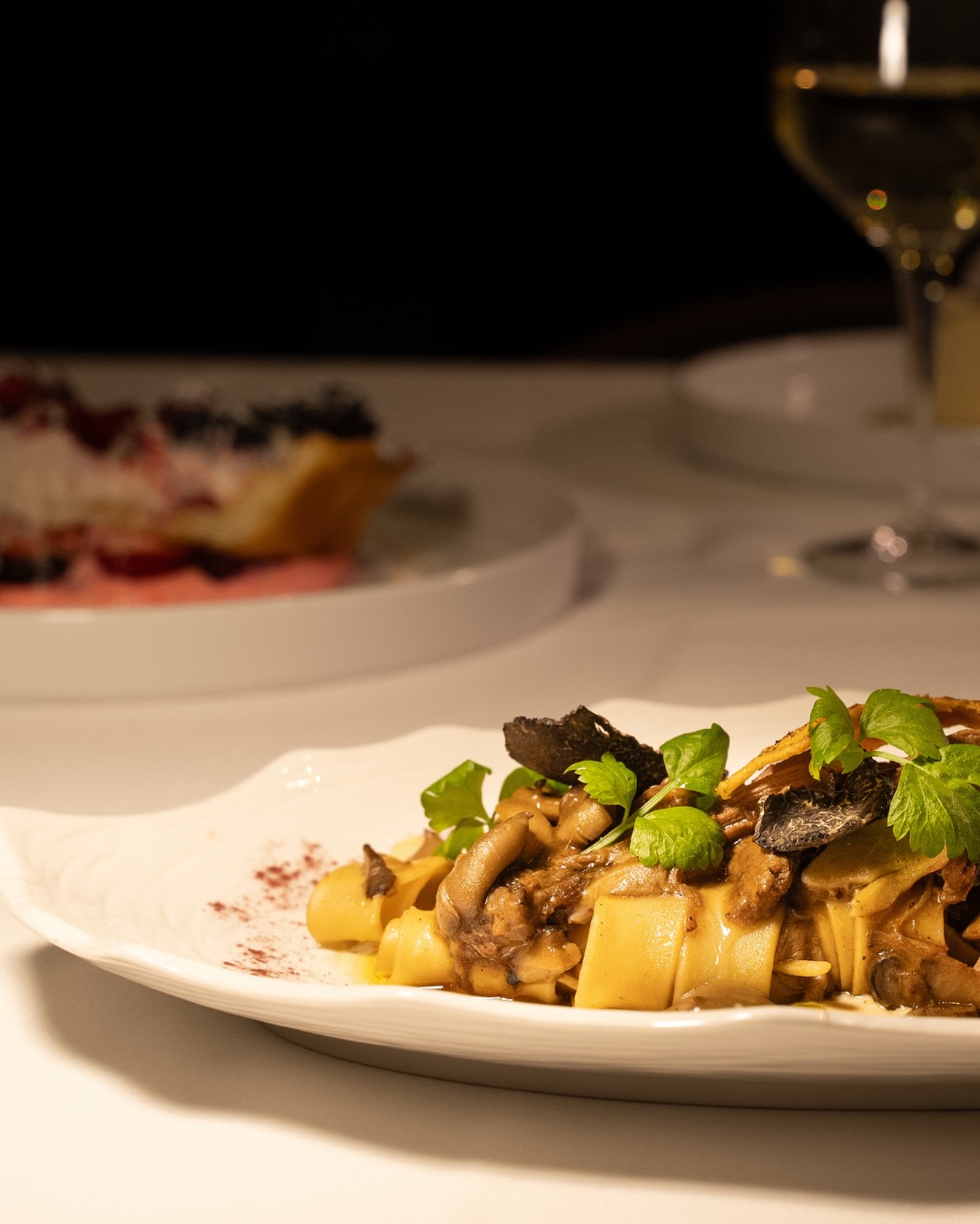 Handmade pasta, earthy truffle, and finished the way it should be. Paired with a perfectly balanced cocktail, this is how evenings unfold at